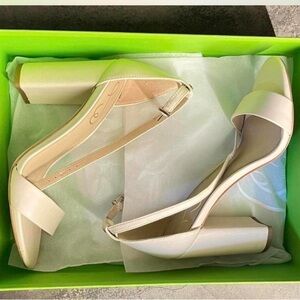 Sam Edelman Cream Block Heel Sandals
